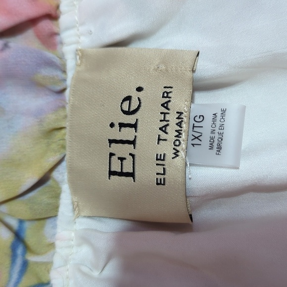 ELIE TAHARI WOMAN Floral Split V Neck Tie Closure Ruffle Collar Top Blouse 1X - Picture 5 of 9